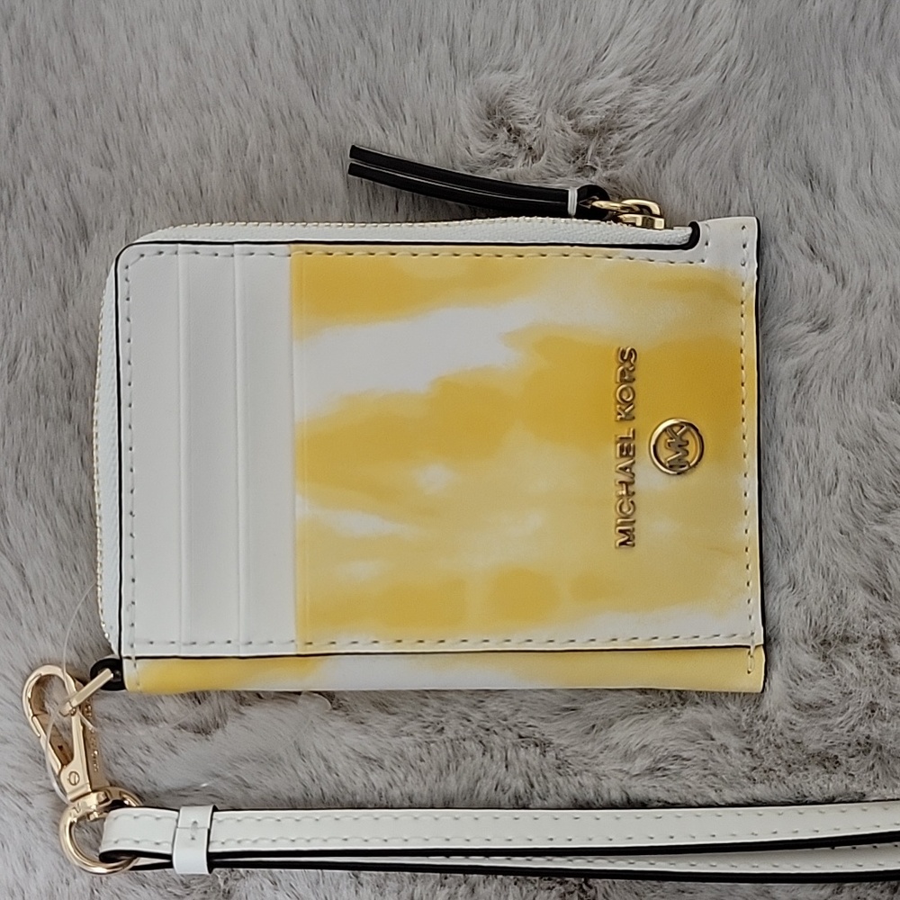NWT Michael Kors yellow/white lanyard
